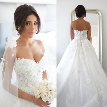 White/ivory Ball Gown Wedding Dress Sweetheart..